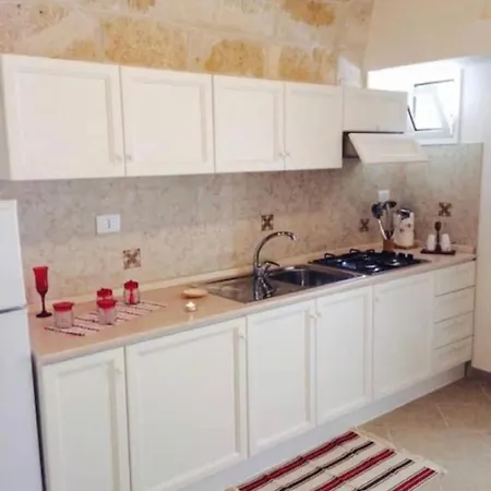 بيت ضيافة Petali Rosa Dimora Rossa